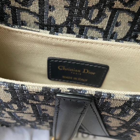 💙 Mini Dior Saddle bag with strap!!💙 *AUTHENTIC* - Picture 3 of 16